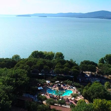 Cerquestra Camping Village Monte del Lago Экстерьер фото