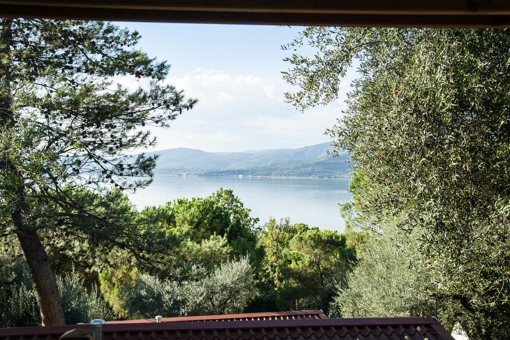Cerquestra Camping Village Monte del Lago Экстерьер фото