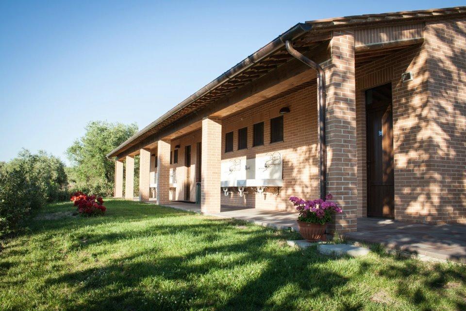 Cerquestra Camping Village Monte del Lago Экстерьер фото
