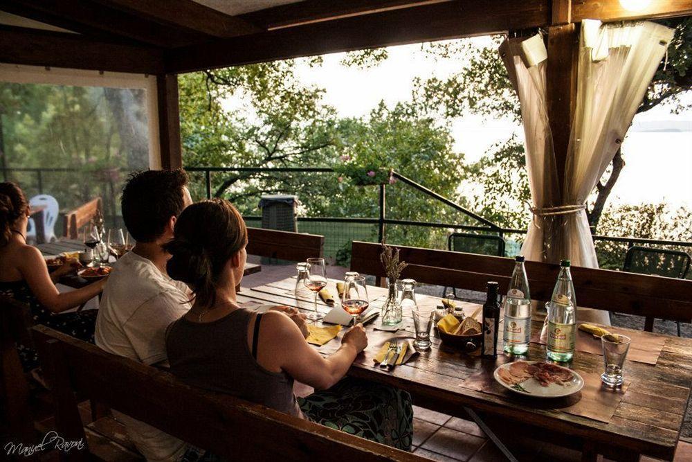 Cerquestra Camping Village Monte del Lago Экстерьер фото